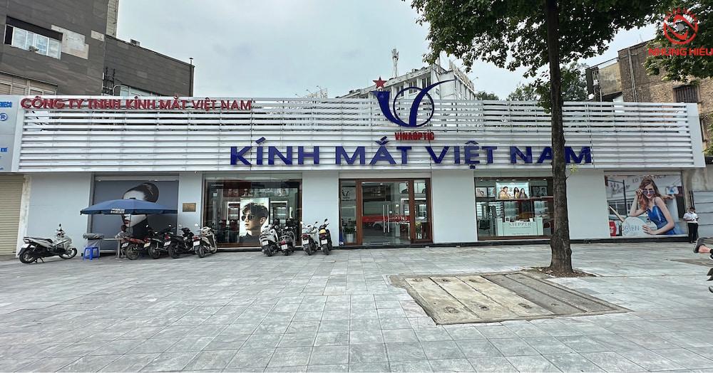 Cửa hàng cắt kính cận Việt Nam