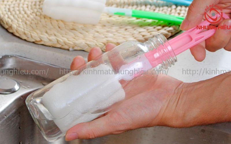 Làm sạch dụng cụ