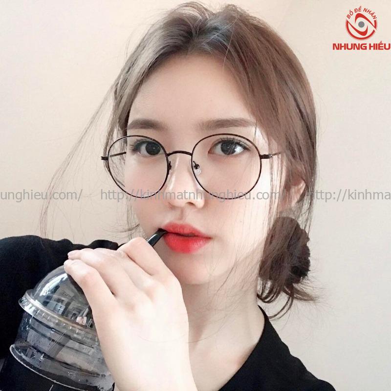 cách chụp hình với kính cận