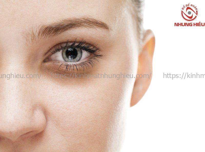 Tròng Kính Đổi Màu Essilor Transitions Gen 8 Giá Tốt 2026 6 Tròng kính Essilor transitions ngăn chặn tia UV