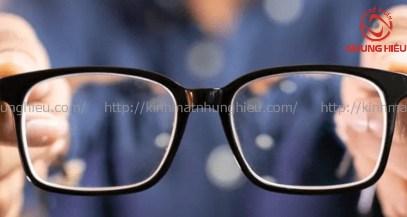Kính rẻ thường hư hỏng và có tuổi thọ ngắn