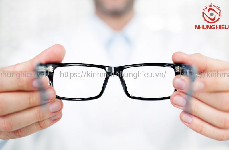 Kính cận loạn