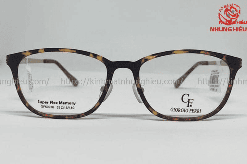 Kính oval phù hợp với mắt phượng