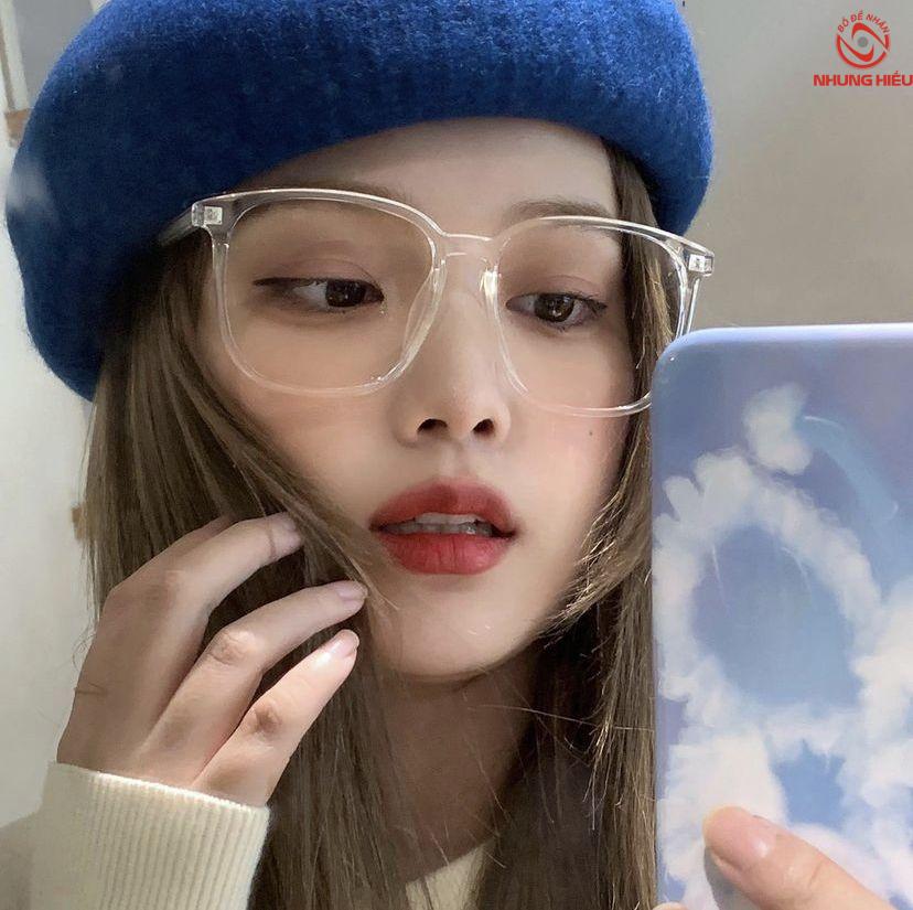 Gọng kính cận nữ dễ thương vuông bo góc