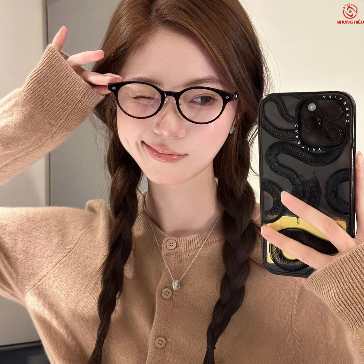 Gọng kính cận nữ dễ thương