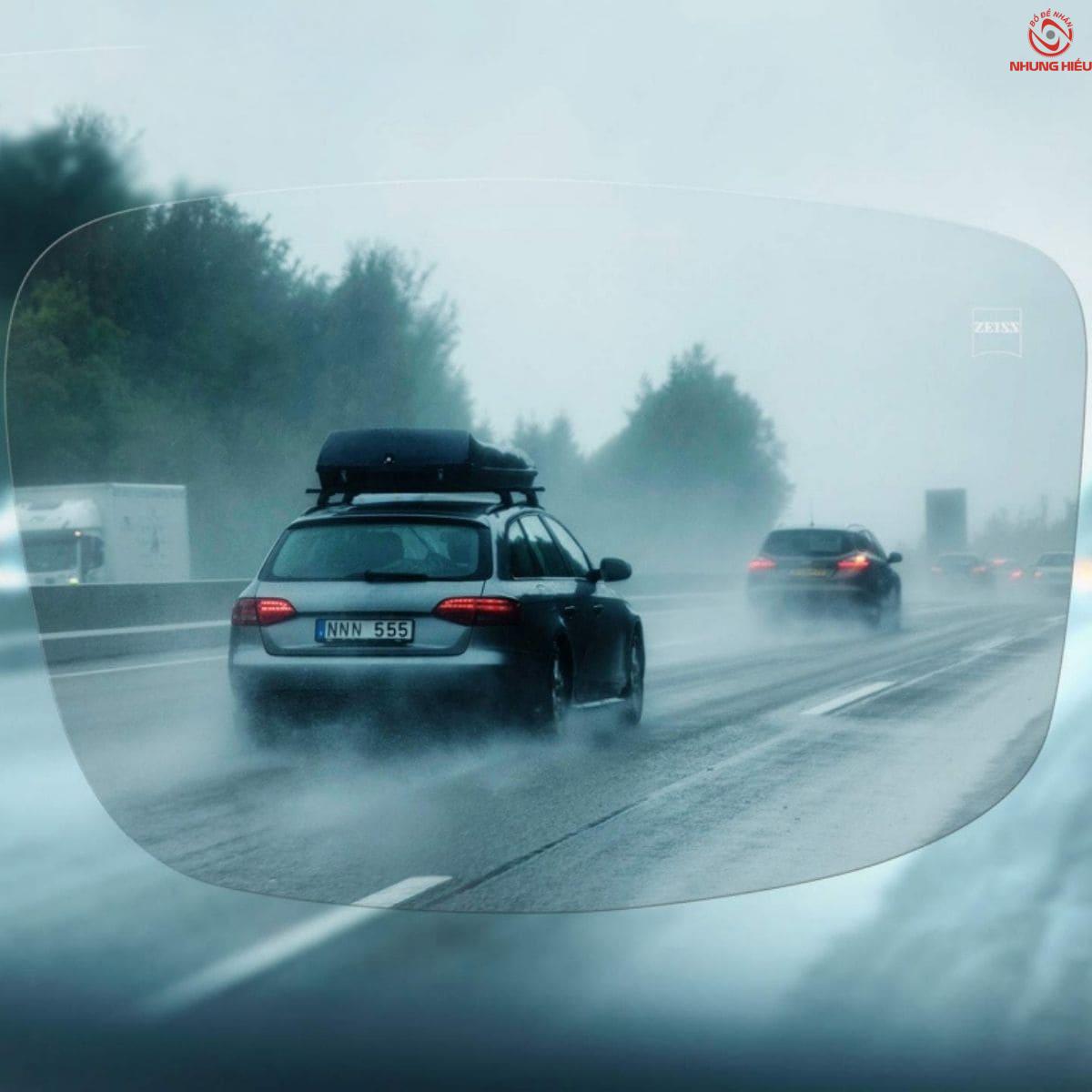 Tròng kính ZEISS DriveSafe UV là gì