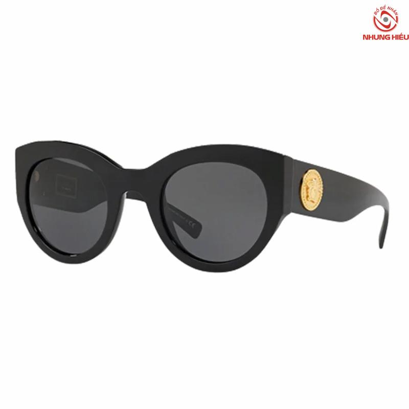 Hãng kính mắt nổi tiếng Versace