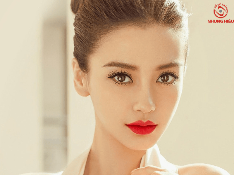 Sự khác biệt giữa mắt hoa đào và mắt buồn.