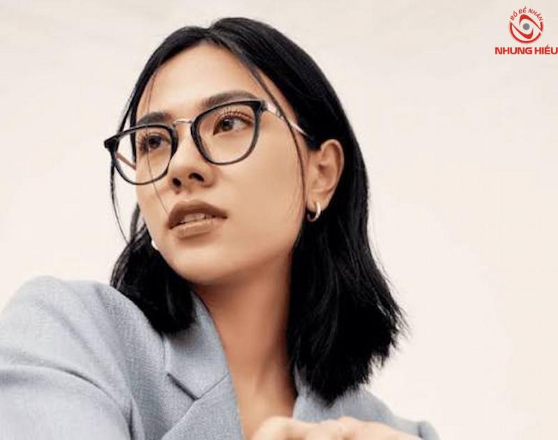 Mặt dài đeo kính gì? Cách chọn kính hạn chế khuyết điểm 2 Khuôn mặt dài nên đeo kính gì