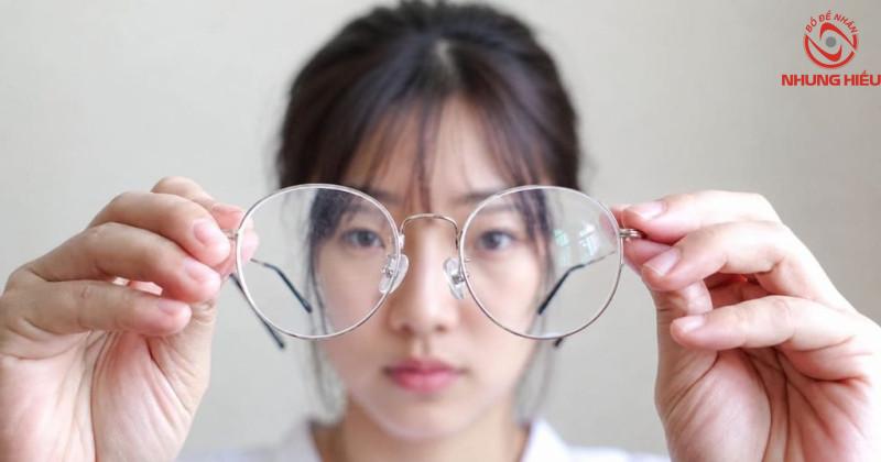 Bao lâu nên thay mắt kính cận