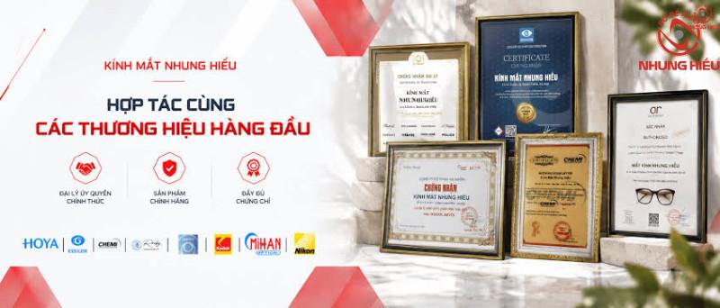 Bao lâu nên thay kính cận