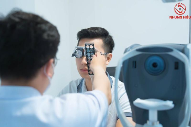 khám mắt định kỳ bao lâu 1 lần